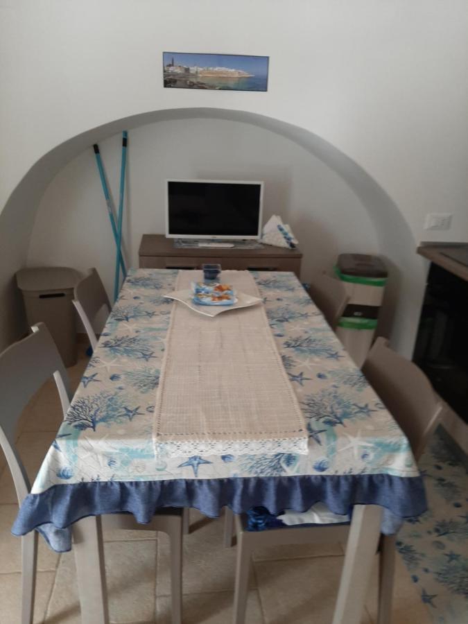 Incantevole Appartamento Rosa Blu' Monopoli Luaran gambar